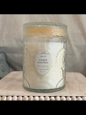 ⚡️Leoben Co #17 "AMBER SAFFRON" Candle